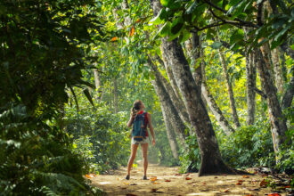 5 lugares para hacer senderismo entre la naturaleza de Costa Rica