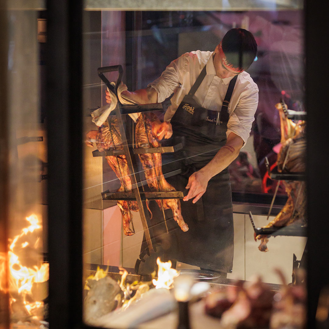 Comer_en_Buenos_Aires_José_Carnicero_1