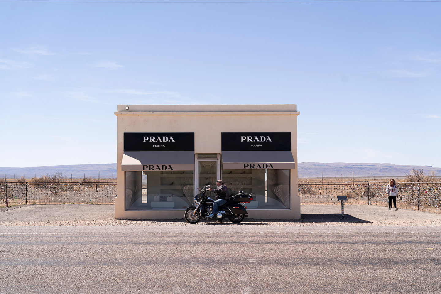 excursiones_El_Paso_Marfa_Prada Marfa, Texas