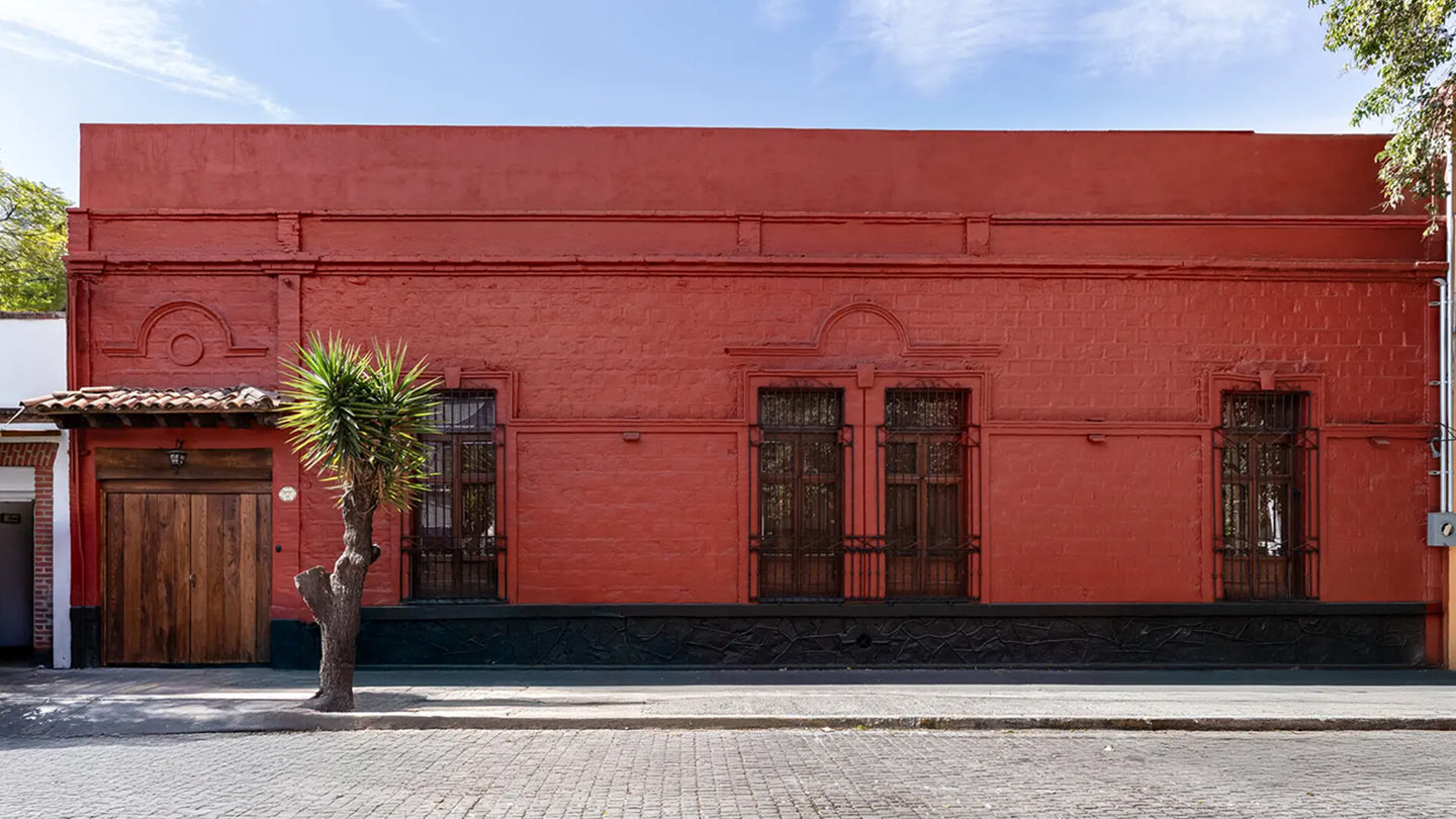 Frida_Kahlo_Casa_Roja