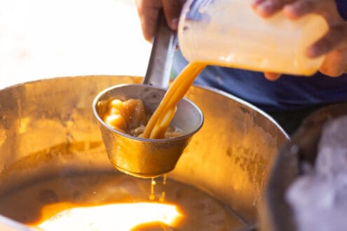 5 paradas obligatorias para probar tejuino en Guadalajara, la bebida ancestral de maíz