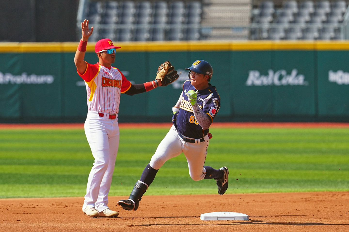 Explorando los estadios de béisbol en México.