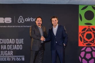 Airbnb y Hugo Sánchez invitan a recordar los Mundiales del 70, 71 y 86